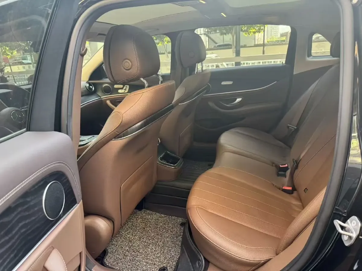 2023 Mercedes-Benz E Class 2.0T 258HP L4 9AT,autocango,china used car exporter,china ev exporter,chinese used car exporter,chinese used ev exporter