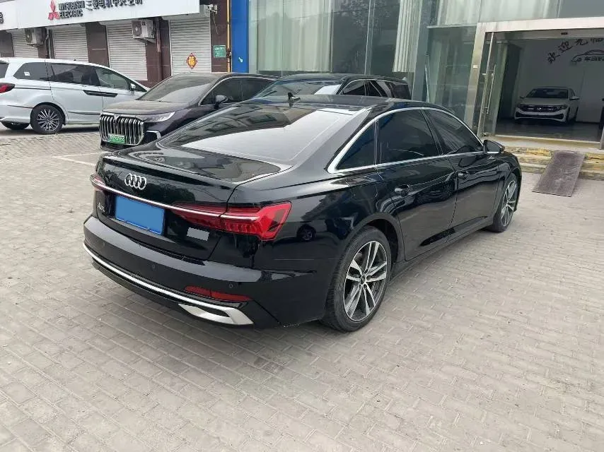 2023 Audi A6L 2.0T 190HP L4 7DCT,autocango,china used car exporter,china ev exporter,chinese used car exporter,chinese used ev exporter