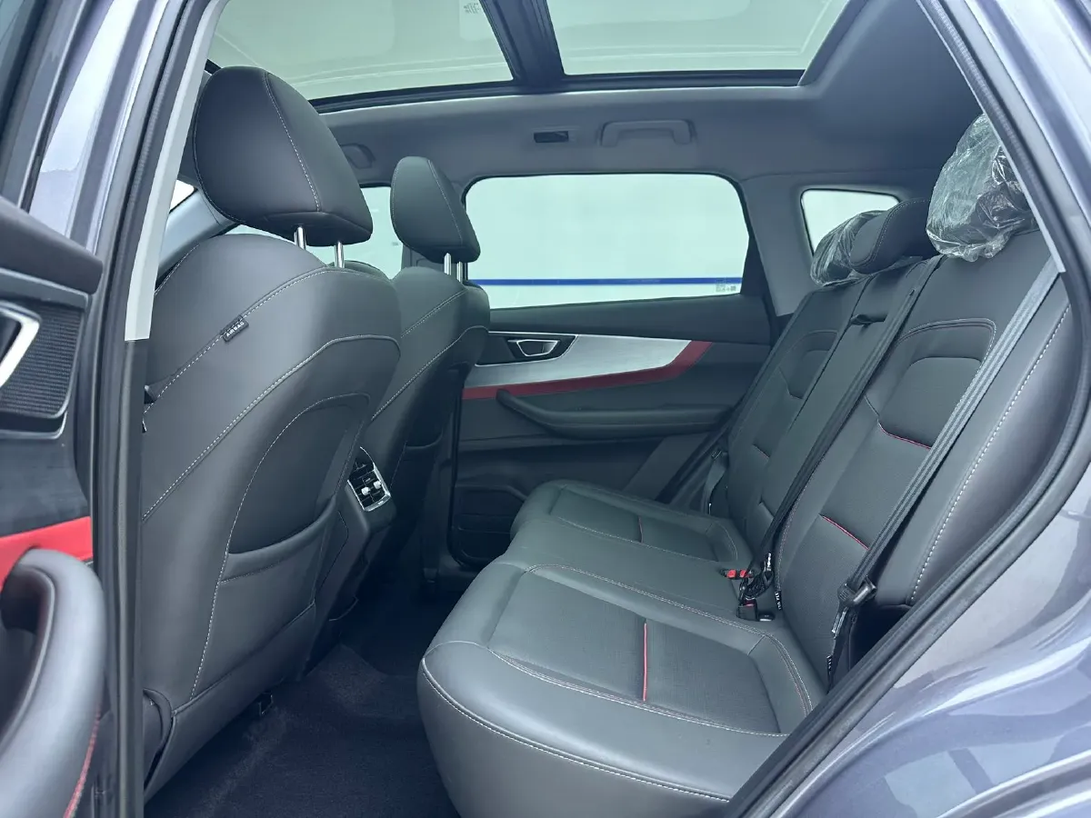 2022 Chery Tiggo 7 1.5T 156HP L4 CVT,autocango,china used car exporter,china ev exporter,chinese used car exporter,chinese used ev exporter
