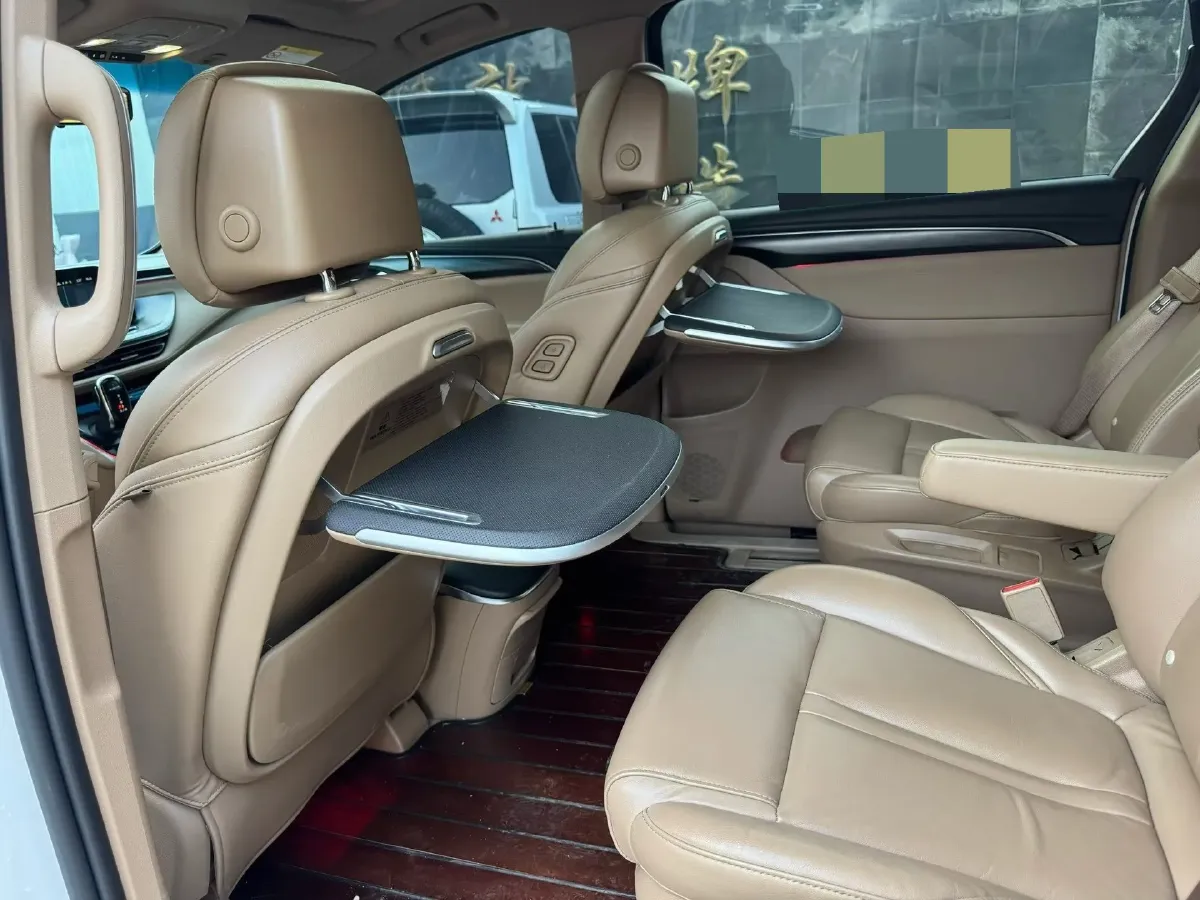 2020 Buick GL8 2.0T 237HP L4 9AT,autocango,china used car exporter,china ev exporter,chinese used car exporter,chinese used ev exporter