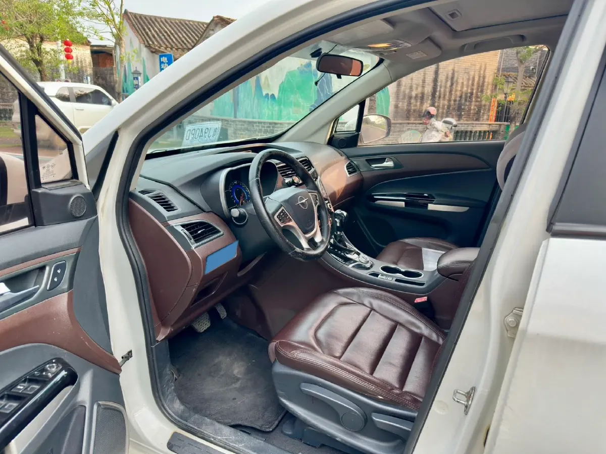 2017 HaiMa Family F7 1.5T 165HP L4 6AT,autocango,china used car exporter,china ev exporter,chinese used car exporter,chinese used ev exporter