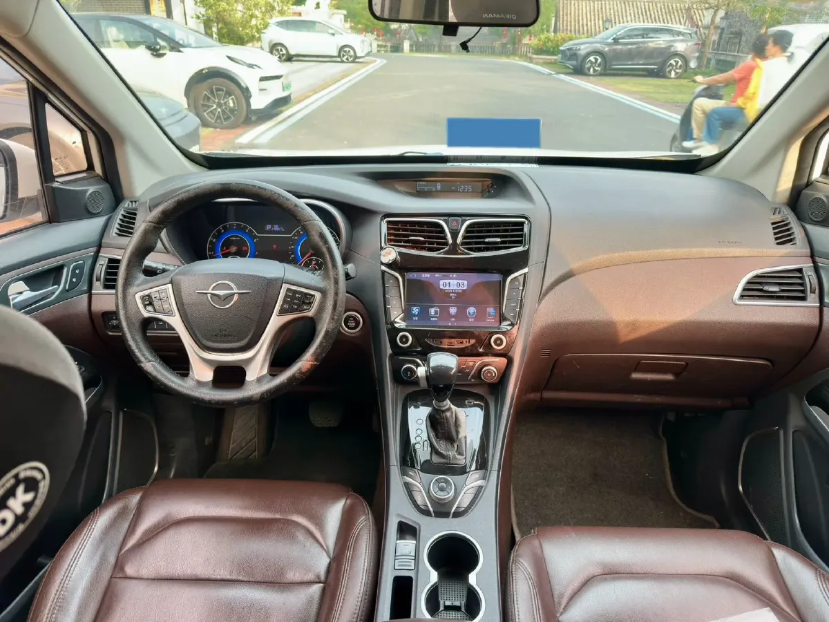 2017 HaiMa Family F7 1.5T 165HP L4 6AT,autocango,china used car exporter,china ev exporter,chinese used car exporter,chinese used ev exporter