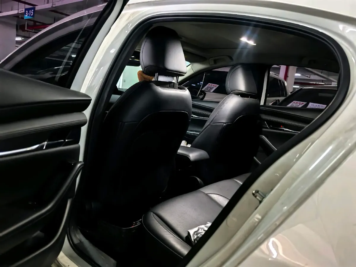 2020 Mazda 3 Axela 2.0L 158HP L4 6AT,autocango,china used car exporter,china ev exporter,chinese used car exporter,chinese used ev exporter
