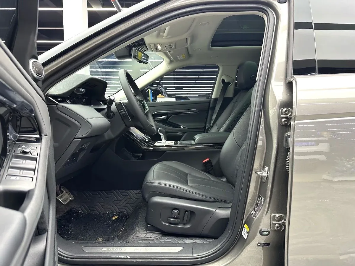2023 Land Rover Range Rover Evoque 2.0T 249HP L4 9AT,autocango,china used car exporter,china ev exporter,chinese used car exporter,chinese used ev exporter
