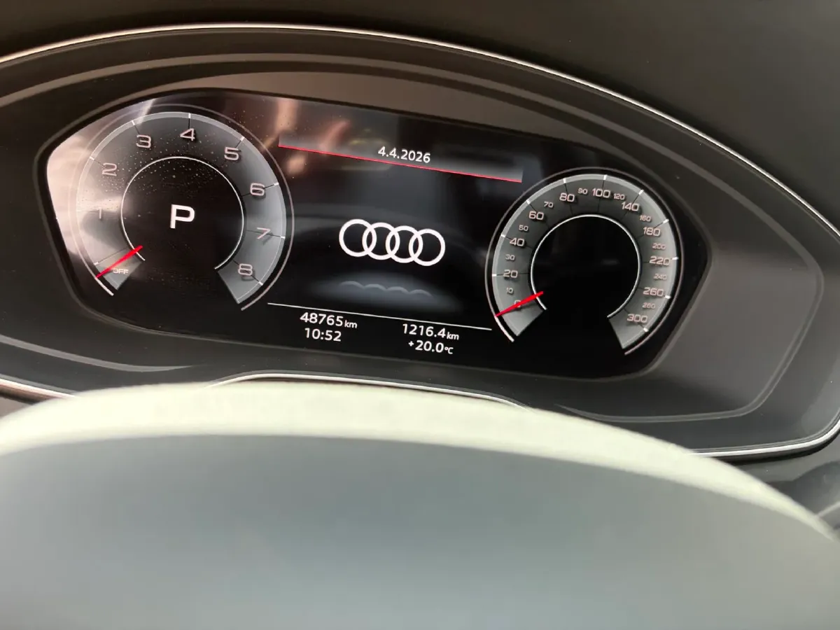 2022 Audi Q5L 2.0T 190HP L4 7DCT,autocango,china used car exporter,china ev exporter,chinese used car exporter,chinese used ev exporter