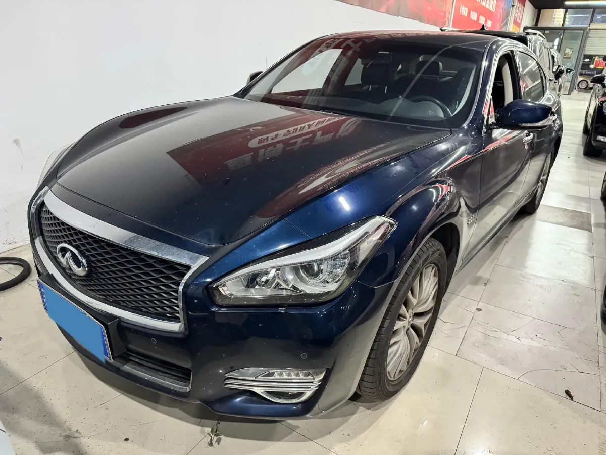 2019 Infiniti Q70 2.0T 211HP L4 7AT,autocango,china used car exporter,china ev exporter,chinese used car exporter,chinese used ev exporter