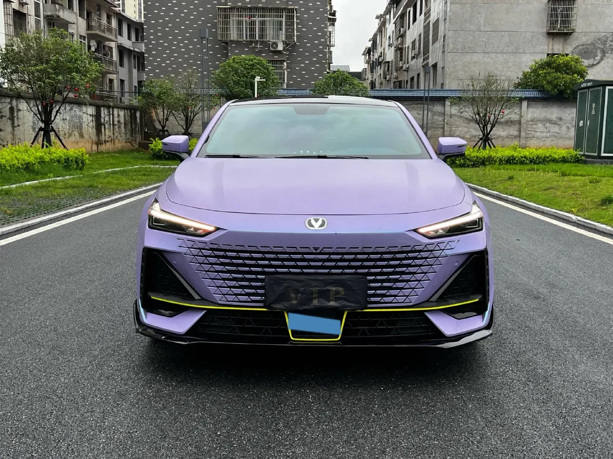 2023 ChangAn UNI-V 1.5T 188HP L4 7DCT,autocango,china used car exporter,china ev exporter,chinese used car exporter,chinese used ev exporter