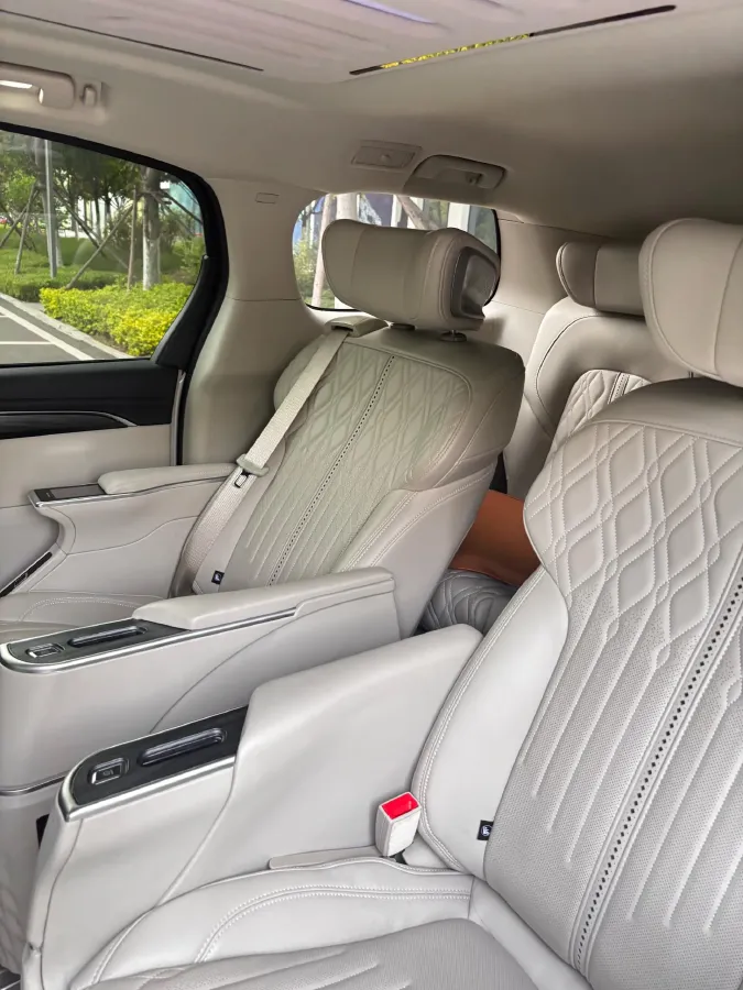 2020 Buick GL8 2.0T 237HP L4 9AT,autocango,china used car exporter,china ev exporter,chinese used car exporter,chinese used ev exporter