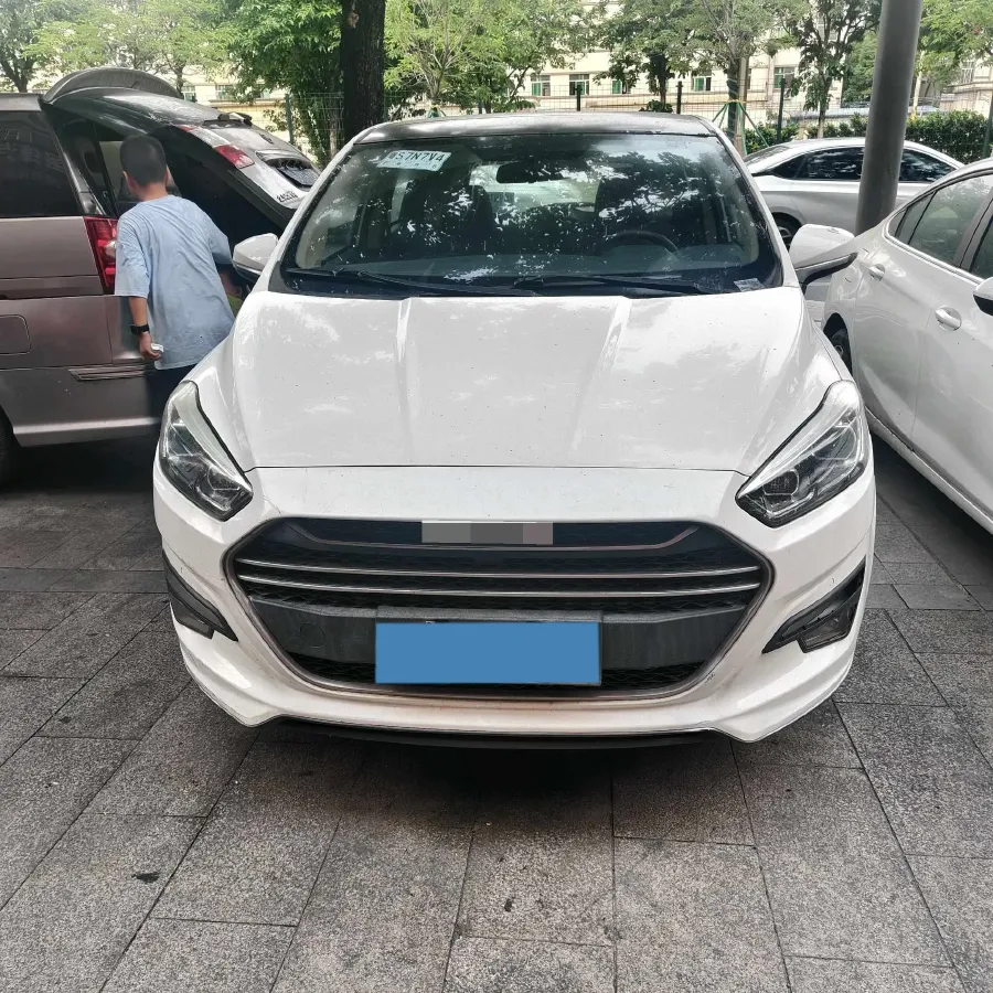 2017 LiFan XuanLang 1.8L 133HP L4 5MT,autocango,china used car exporter,china ev exporter,chinese used car exporter,chinese used ev exporter