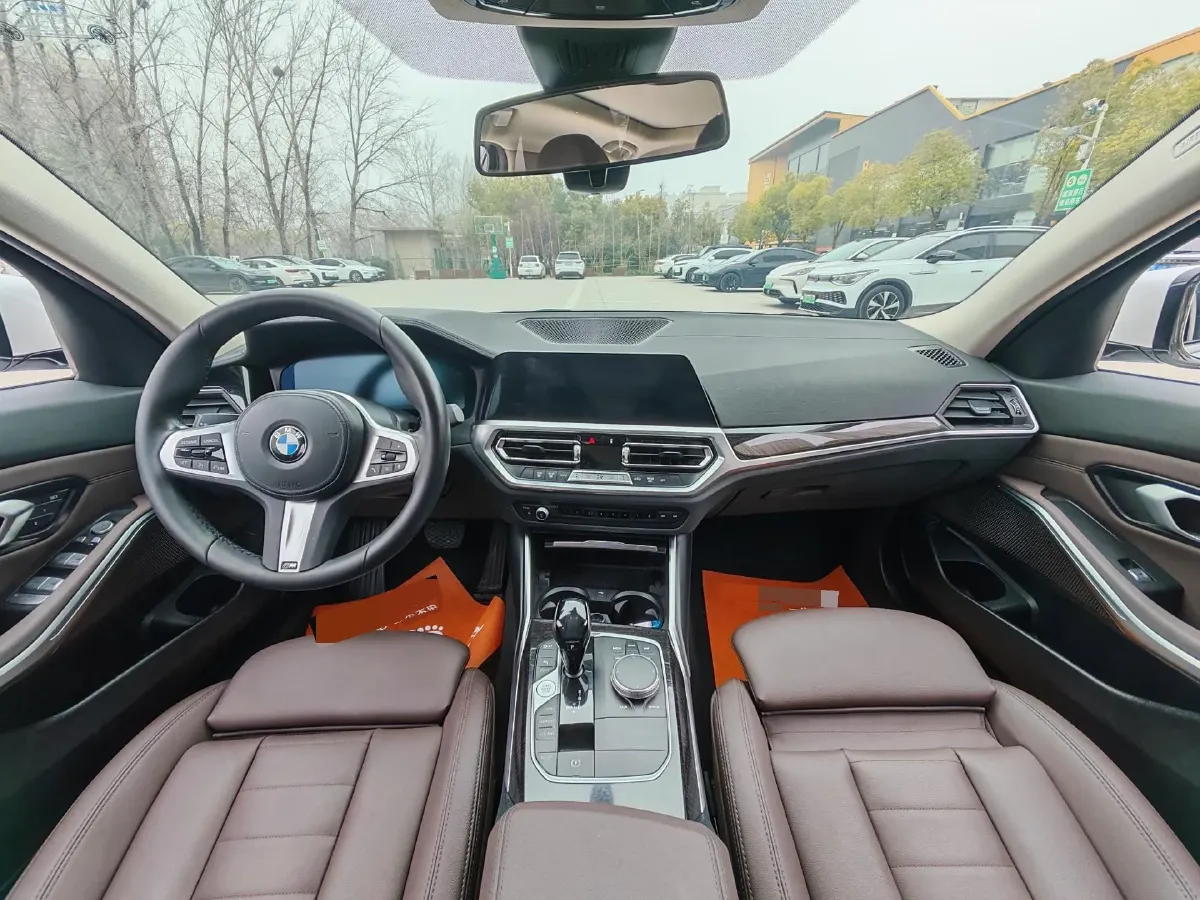2021 BMW 3 Series 2.0T 184HP L4 8AT,autocango,china used car exporter,china ev exporter,chinese used car exporter,chinese used ev exporter