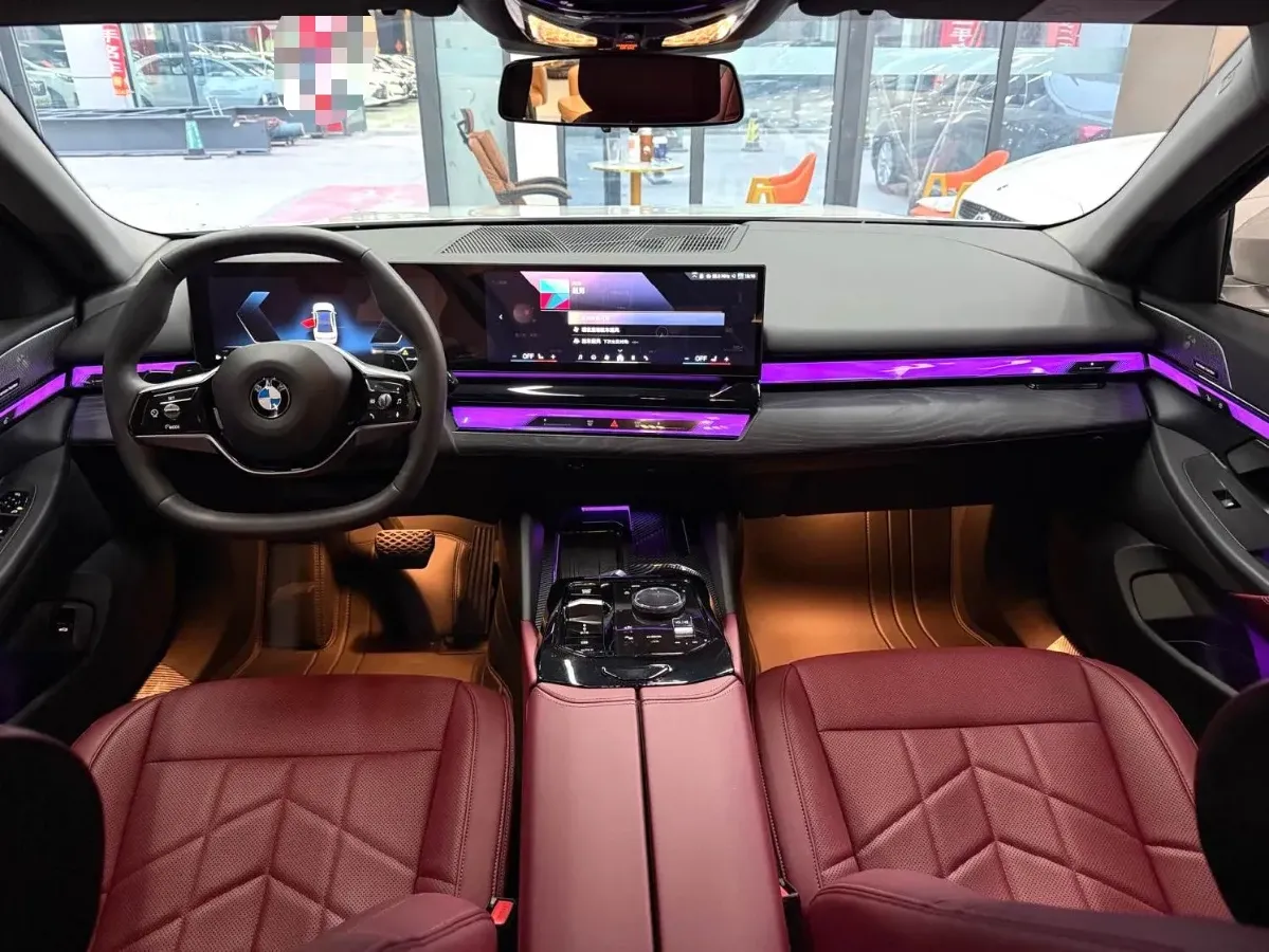 2025 BMW 5 Series 2.0T 258HP L4 8AT,autocango,china used car exporter,china ev exporter,chinese used car exporter,chinese used ev exporter