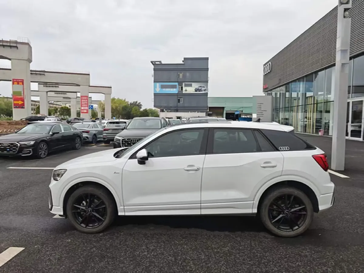 2022 Audi Q2L 1.4T 150HP L4 7DCT,autocango,china used car exporter,china ev exporter,chinese used car exporter,chinese used ev exporter