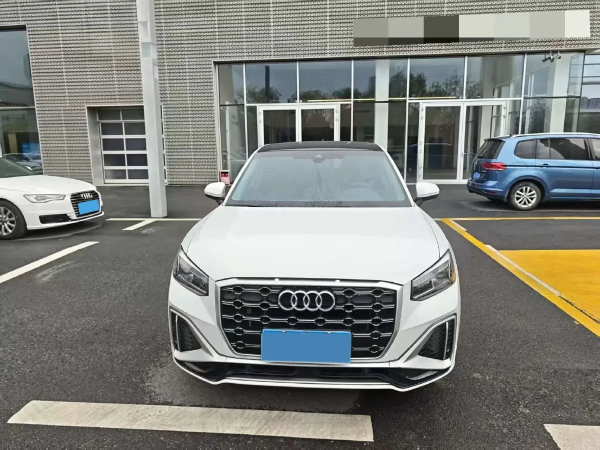 2022 Audi Q2L 1.4T 150HP L4 7DCT,autocango,china used car exporter,china ev exporter,chinese used car exporter,chinese used ev exporter