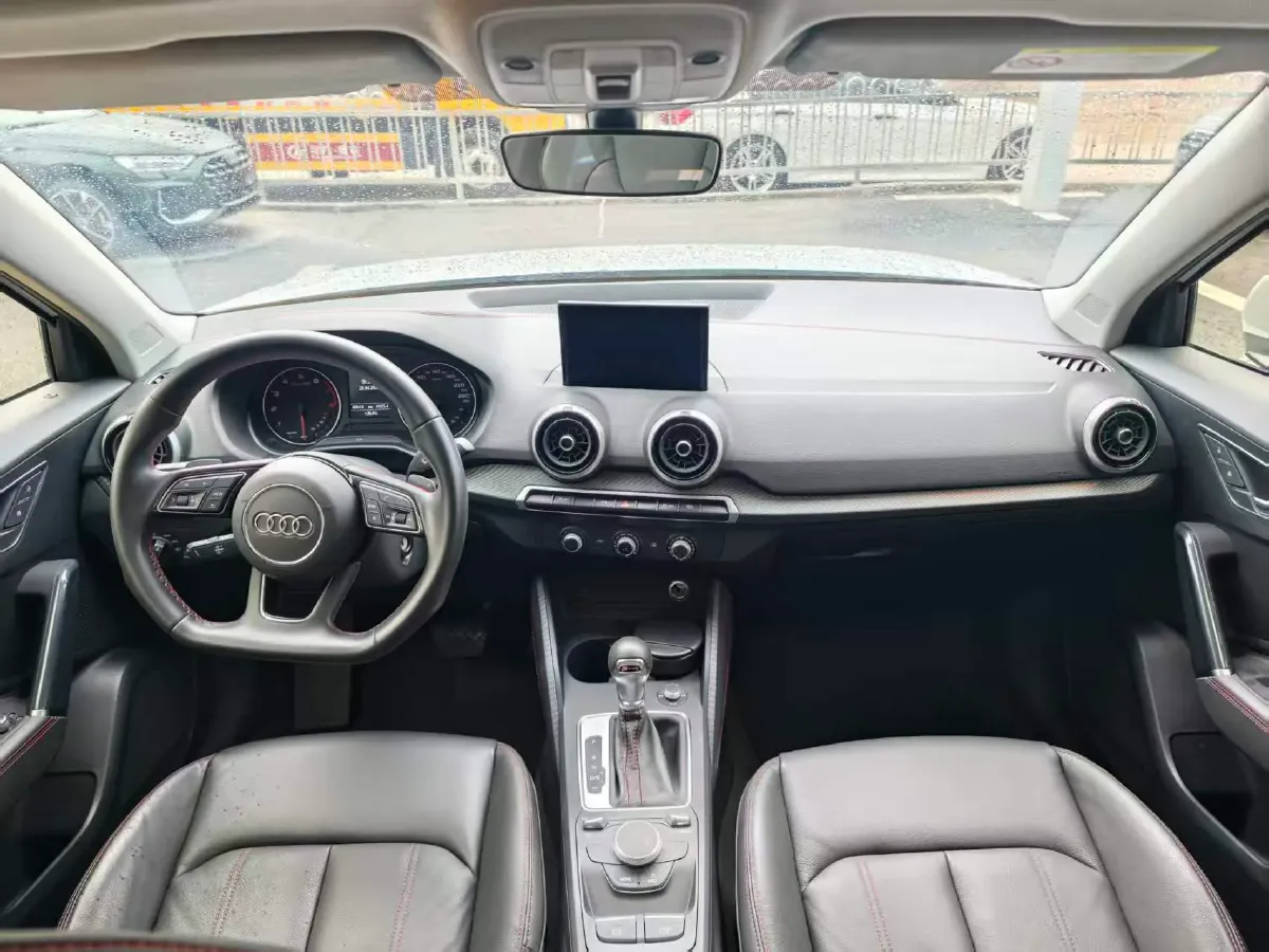 2022 Audi Q2L 1.4T 150HP L4 7DCT,autocango,china used car exporter,china ev exporter,chinese used car exporter,chinese used ev exporter