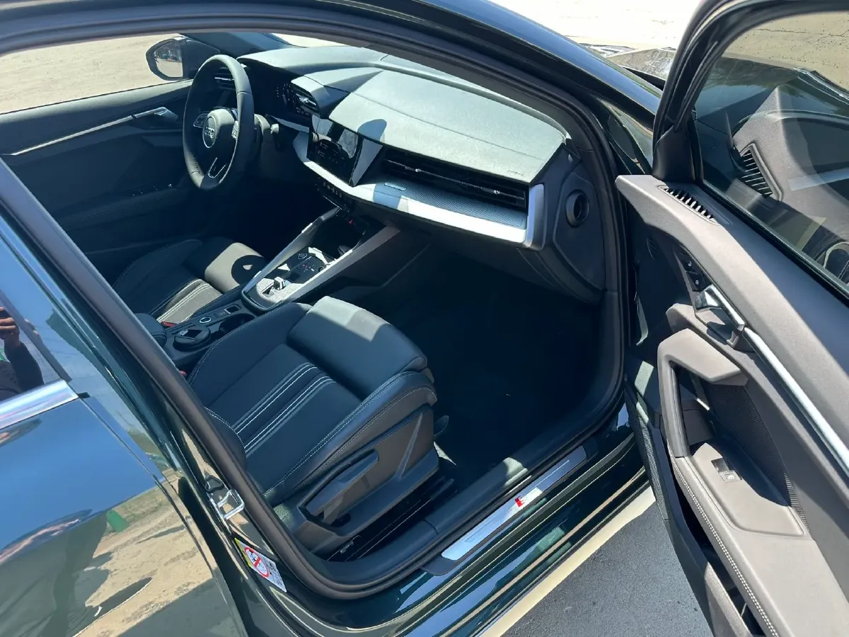 2023 Audi A3 1.4T 150HP L4 7DCT,autocango,china used car exporter,china ev exporter,chinese used car exporter,chinese used ev exporter