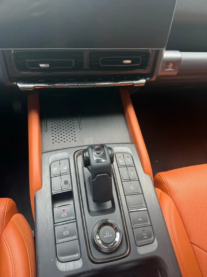 2024 Haval H9 2.0T 224HP L4 8AT,autocango,china used car exporter,china ev exporter,chinese used car exporter,chinese used ev exporter