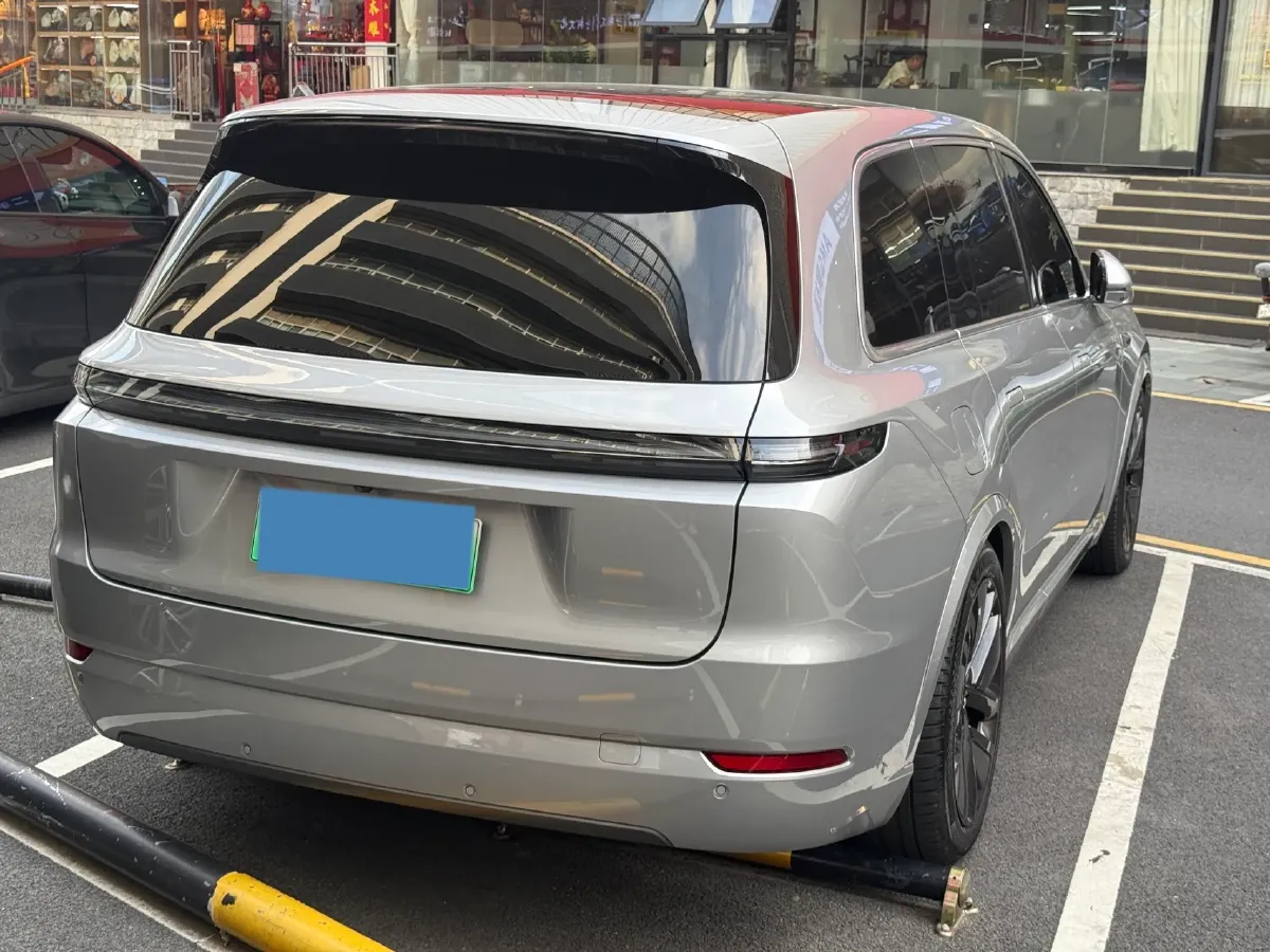 2022 Li L9 Range Extended 154HP REEV 42.6KWH,autocango,china used car exporter,china ev exporter,chinese used car exporter,chinese used ev exporter