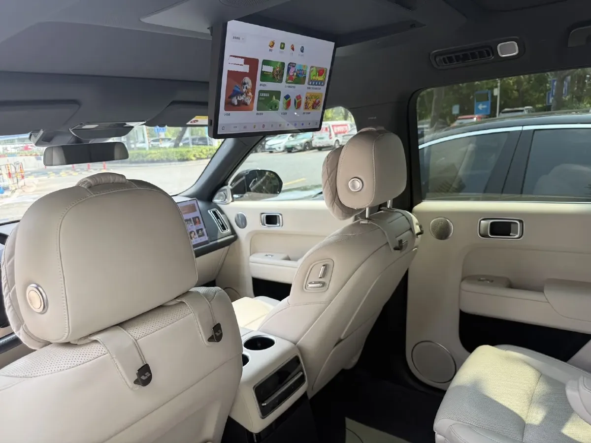 2022 Li L9 Range Extended 154HP REEV 42.6KWH,autocango,china used car exporter,china ev exporter,chinese used car exporter,chinese used ev exporter