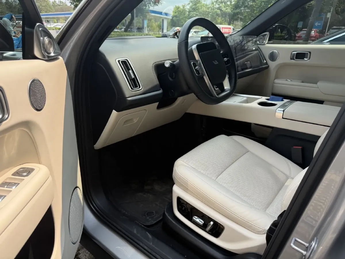 2022 Li L9 Range Extended 154HP REEV 42.6KWH,autocango,china used car exporter,china ev exporter,chinese used car exporter,chinese used ev exporter
