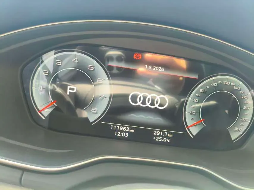 2022 Audi Q5L 2.0T 252HP L4 7DCT,autocango,china used car exporter,china ev exporter,chinese used car exporter,chinese used ev exporter