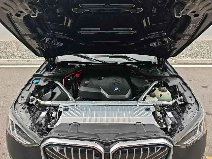 2025 BMW X3 2.0T 258HP L4 8AT,autocango,china used car exporter,china ev exporter,chinese used car exporter,chinese used ev exporter