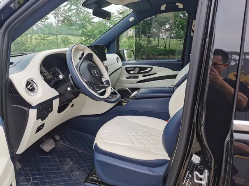 2021 Mercedes-Benz Vito 2.0T 211HP L4 9AT,autocango,china used car exporter,china ev exporter,chinese used car exporter,chinese used ev exporter