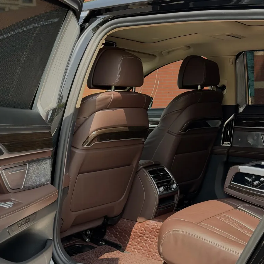 2019 BMW 7 Series 2.0T 265HP L4 8AT,autocango,china used car exporter,china ev exporter,chinese used car exporter,chinese used ev exporter