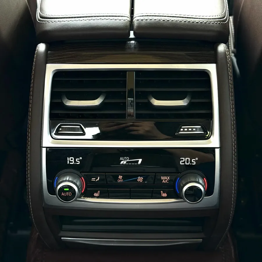 2019 BMW 7 Series 2.0T 265HP L4 8AT,autocango,china used car exporter,china ev exporter,chinese used car exporter,chinese used ev exporter