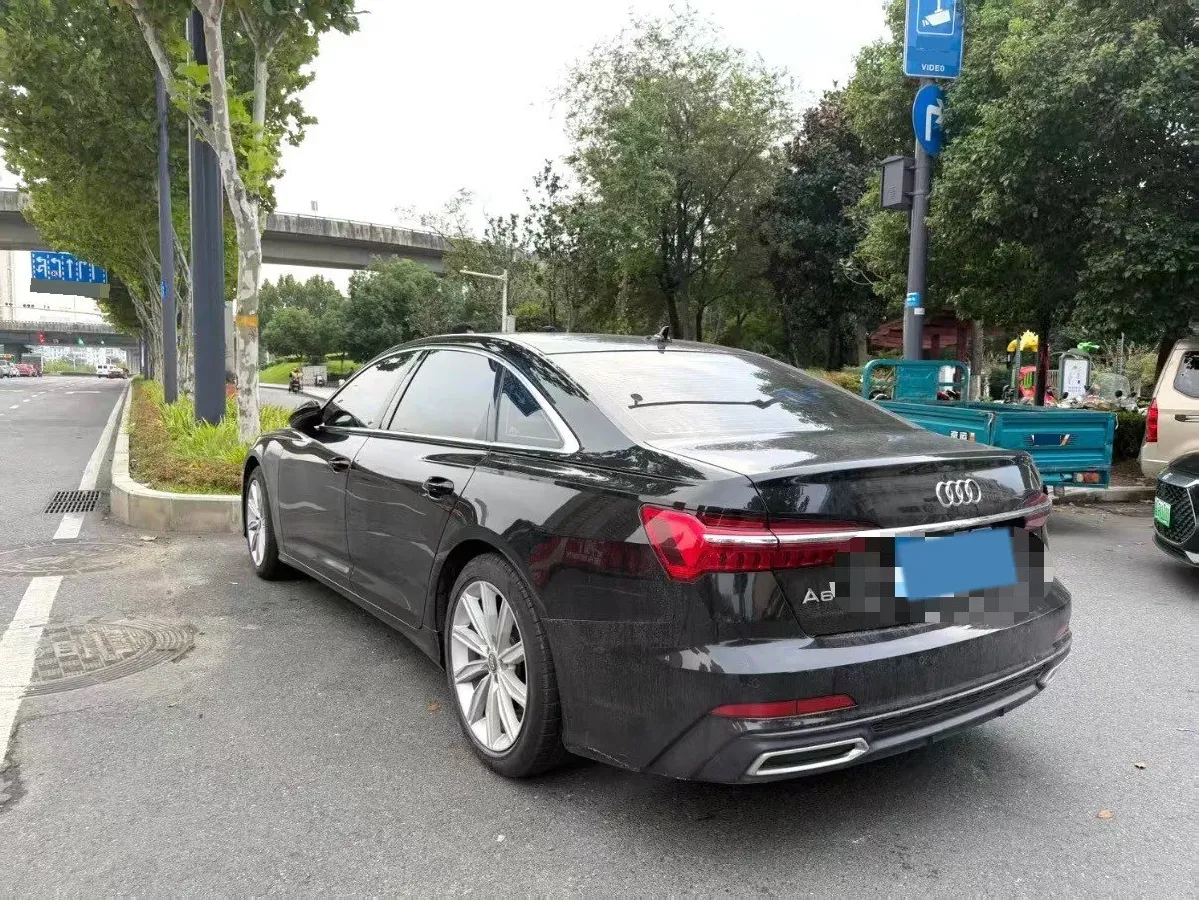 2020 Audi A6L 2.0T 224HP L4 7DCT,autocango,china used car exporter,china ev exporter,chinese used car exporter,chinese used ev exporter