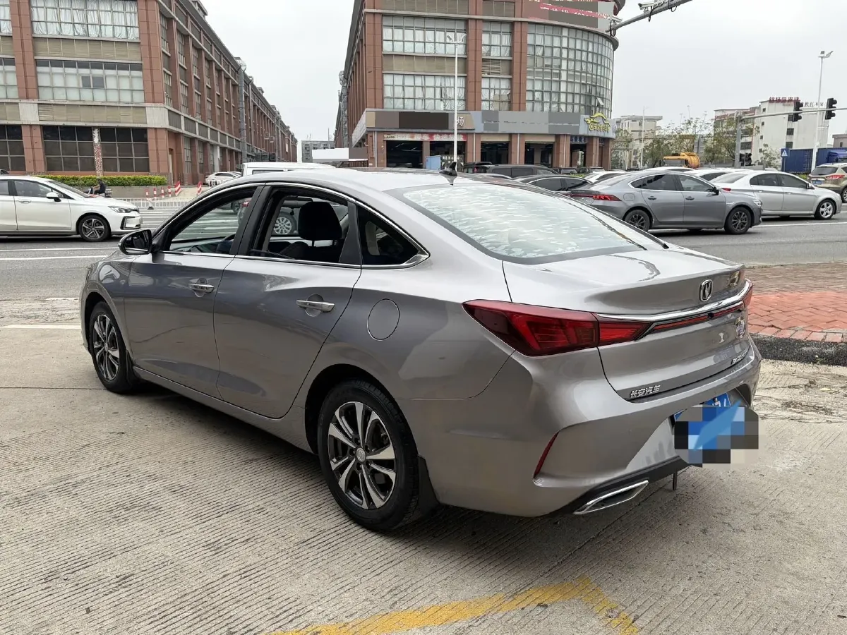 2021 ChangAn Eado 1.6L 128HP L4 CVT,autocango,china used car exporter,china ev exporter,chinese used car exporter,chinese used ev exporter