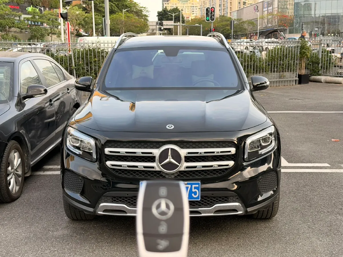 2022 Mercedes-Benz GLB Class 2.0T 190HP L4 8DCT,autocango,china used car exporter,china ev exporter,chinese used car exporter,chinese used ev exporter