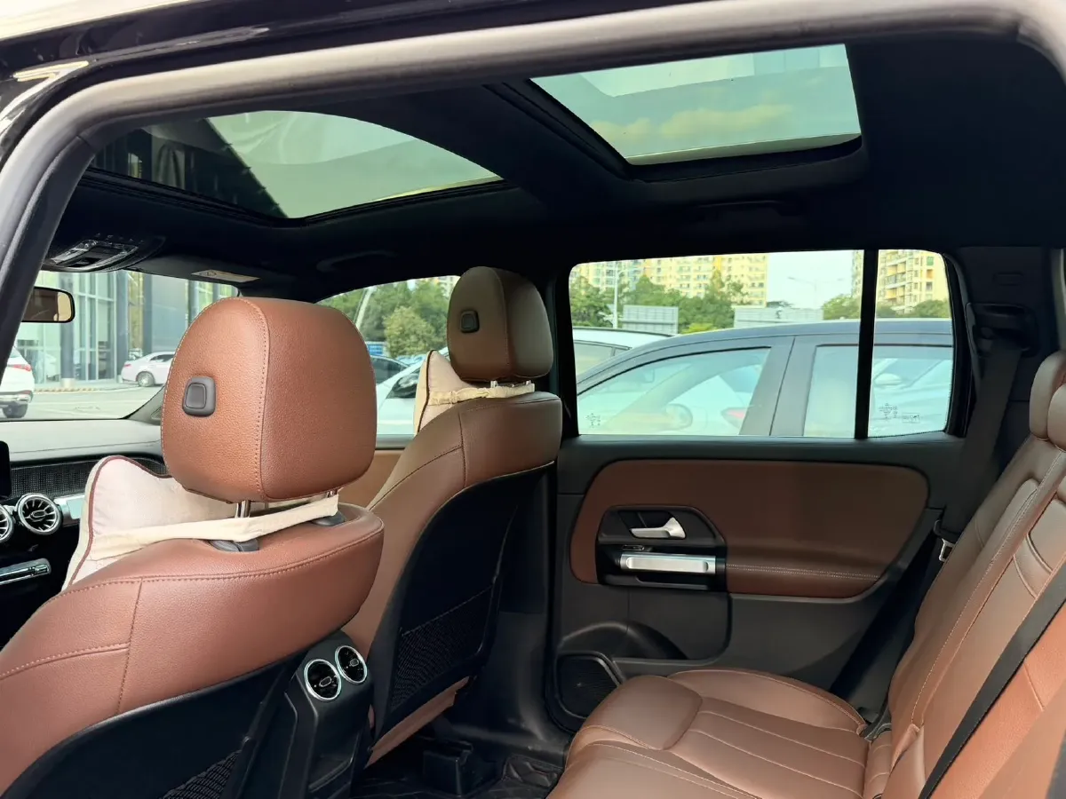 2022 Mercedes-Benz GLB Class 2.0T 190HP L4 8DCT,autocango,china used car exporter,china ev exporter,chinese used car exporter,chinese used ev exporter