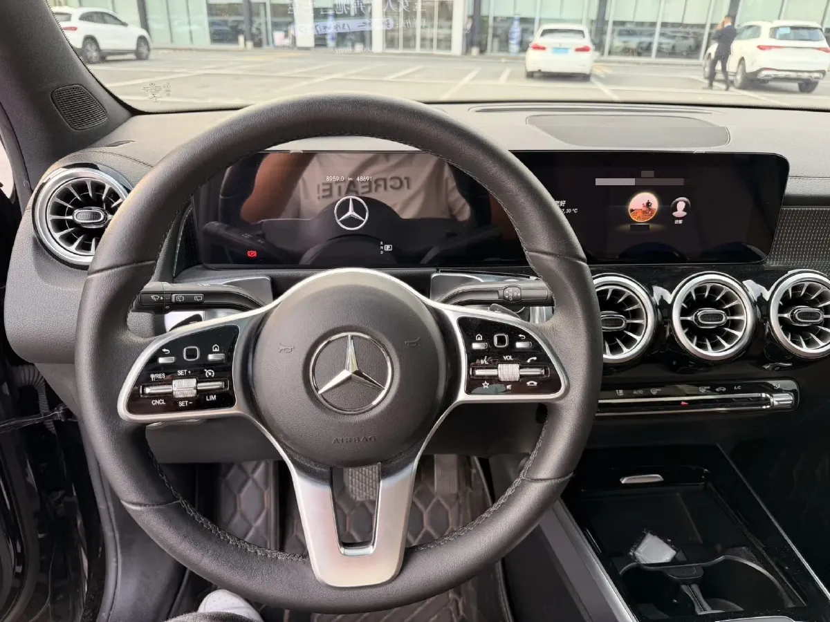 2022 Mercedes-Benz GLB Class 2.0T 190HP L4 8DCT,autocango,china used car exporter,china ev exporter,chinese used car exporter,chinese used ev exporter
