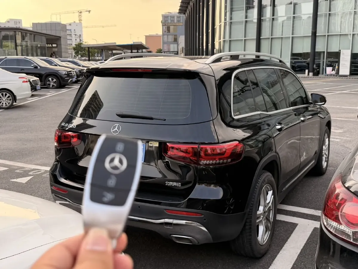 2022 Mercedes-Benz GLB Class 2.0T 190HP L4 8DCT,autocango,china used car exporter,china ev exporter,chinese used car exporter,chinese used ev exporter