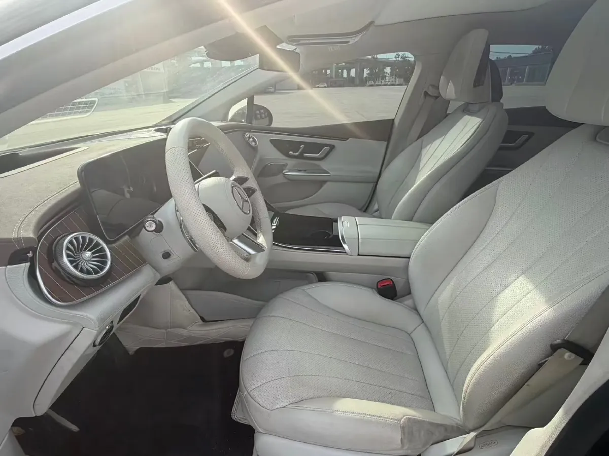 2022 Mercedes-Benz EQE Class BEV 96.1KWH,autocango,china used car exporter,china ev exporter,chinese used car exporter,chinese used ev exporter