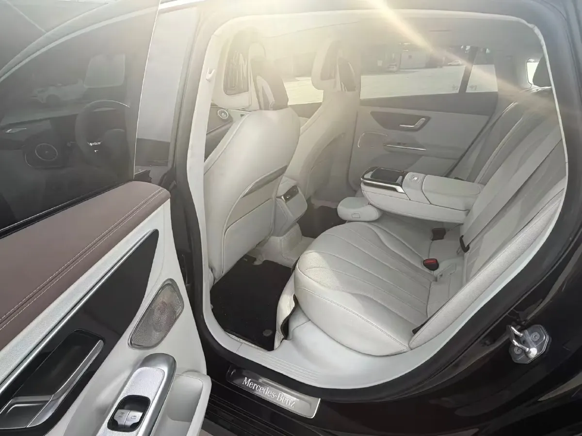2022 Mercedes-Benz EQE Class BEV 96.1KWH,autocango,china used car exporter,china ev exporter,chinese used car exporter,chinese used ev exporter