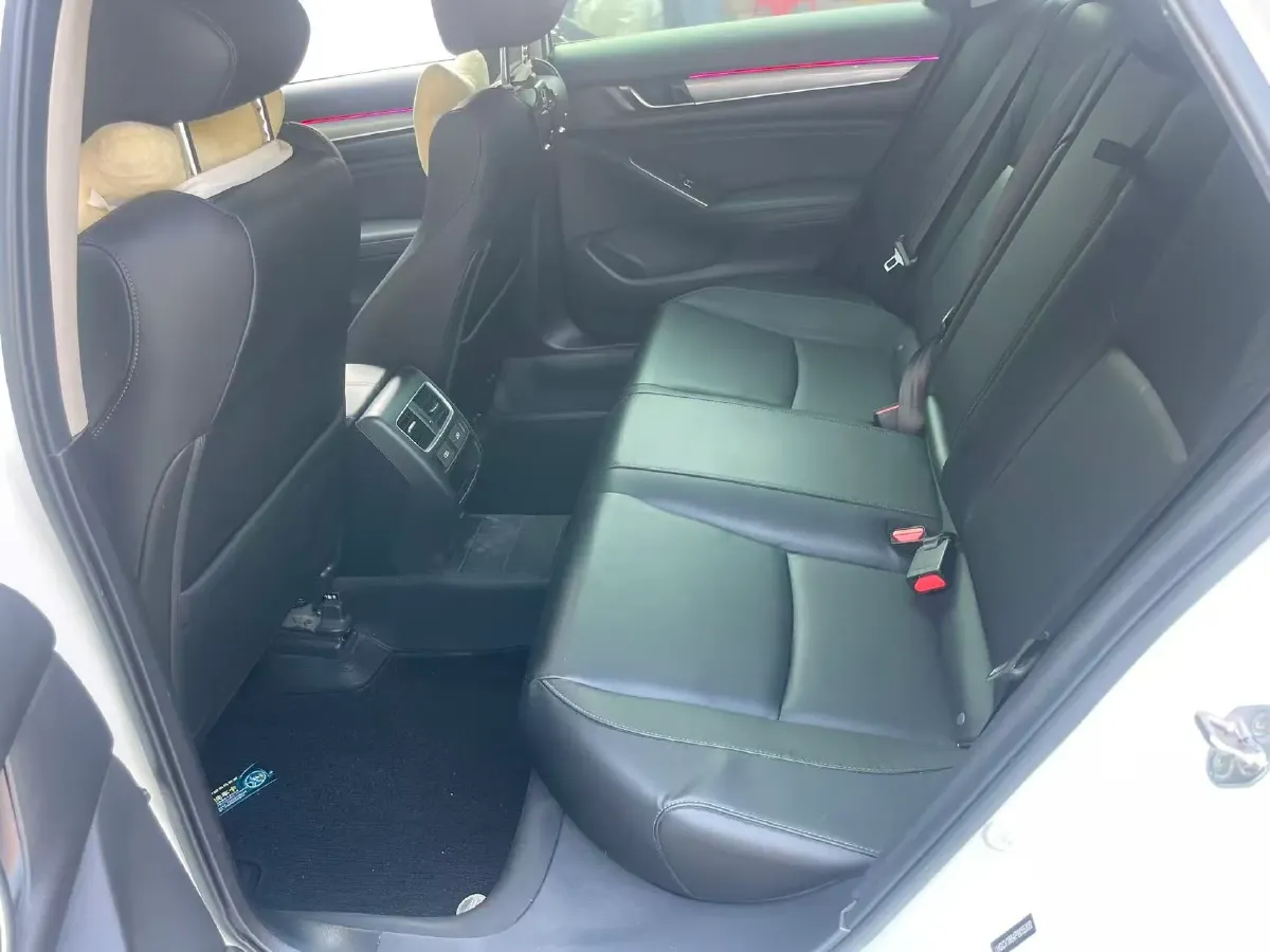2022 Honda Accord 1.5T 194HP L4 CVT,autocango,china used car exporter,china ev exporter,chinese used car exporter,chinese used ev exporter