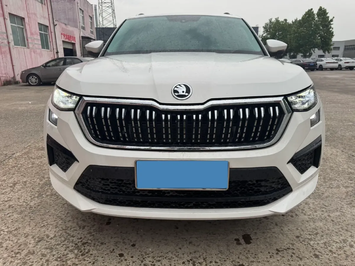 2023 Skoda Kodiak 2.0T 186HP L4 7DCT,autocango,china used car exporter,china ev exporter,chinese used car exporter,chinese used ev exporter