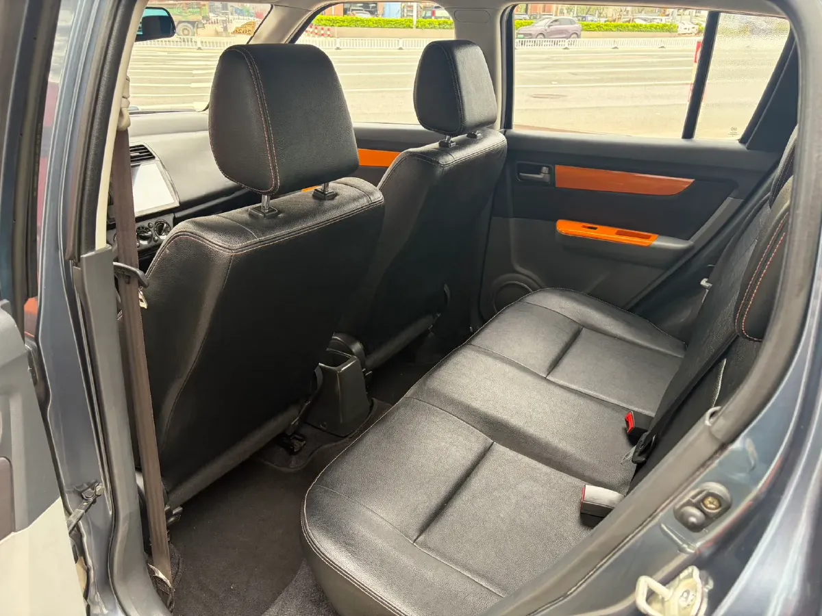2016 Suzuki Swift 1.5L 103HP L4 4AT,autocango,china used car exporter,china ev exporter,chinese used car exporter,chinese used ev exporter