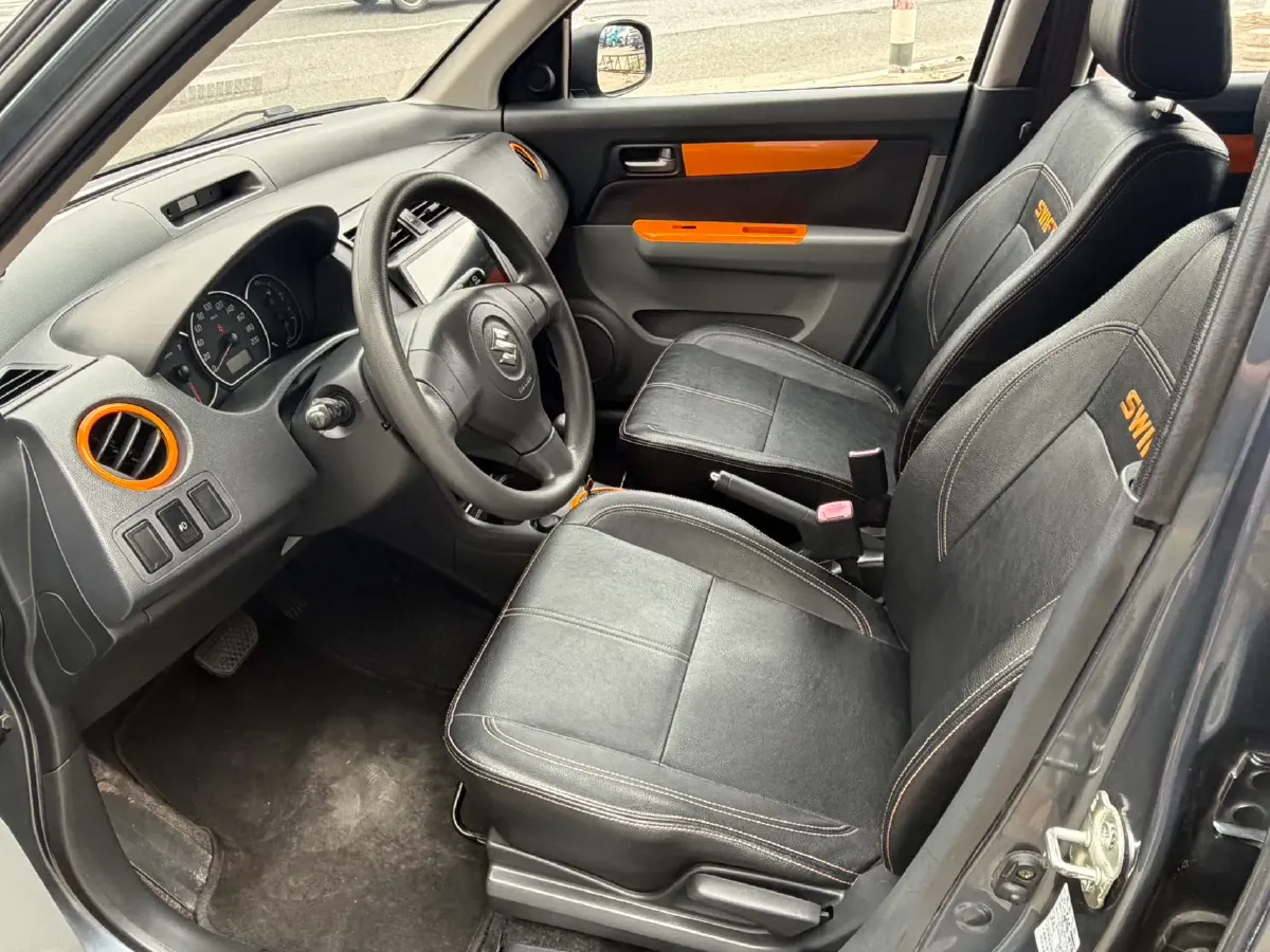 2016 Suzuki Swift 1.5L 103HP L4 4AT,autocango,china used car exporter,china ev exporter,chinese used car exporter,chinese used ev exporter