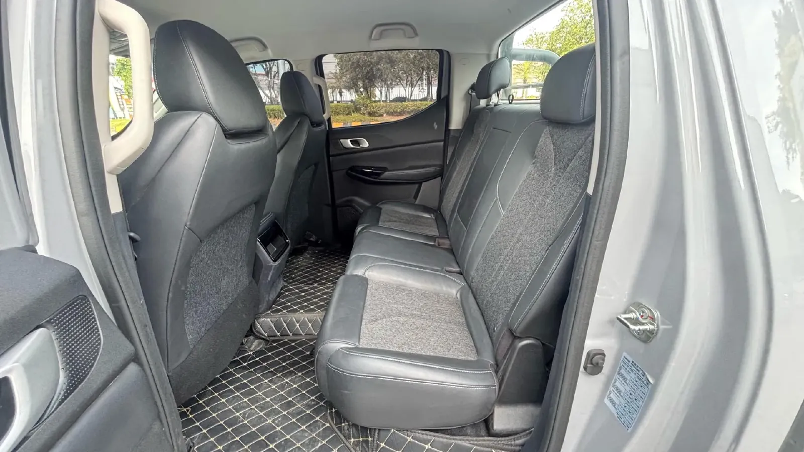 2024 ChangAn Kaicene RuiXing EM60 BEV 41.86KWH,autocango,china used car exporter,china ev exporter,chinese used car exporter,chinese used ev exporter