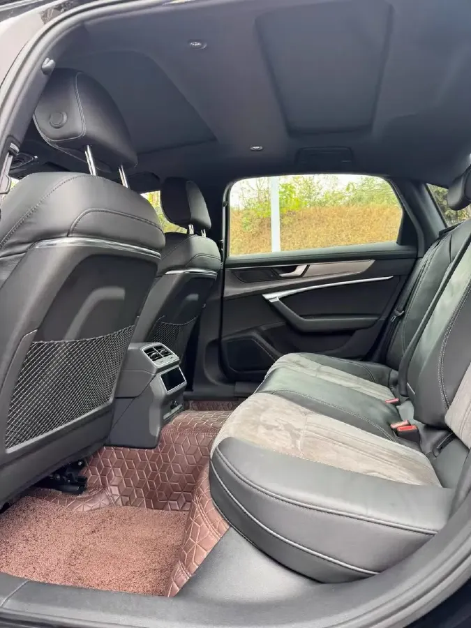 2021 Audi A6L 2.0T 224HP L4 7DCT,autocango,china used car exporter,china ev exporter,chinese used car exporter,chinese used ev exporter