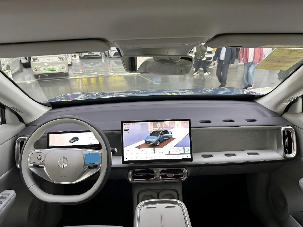 2025 Leapmotor B10 BEV 67.1KWH,autocango,china used car exporter,china ev exporter,chinese used car exporter,chinese used ev exporter