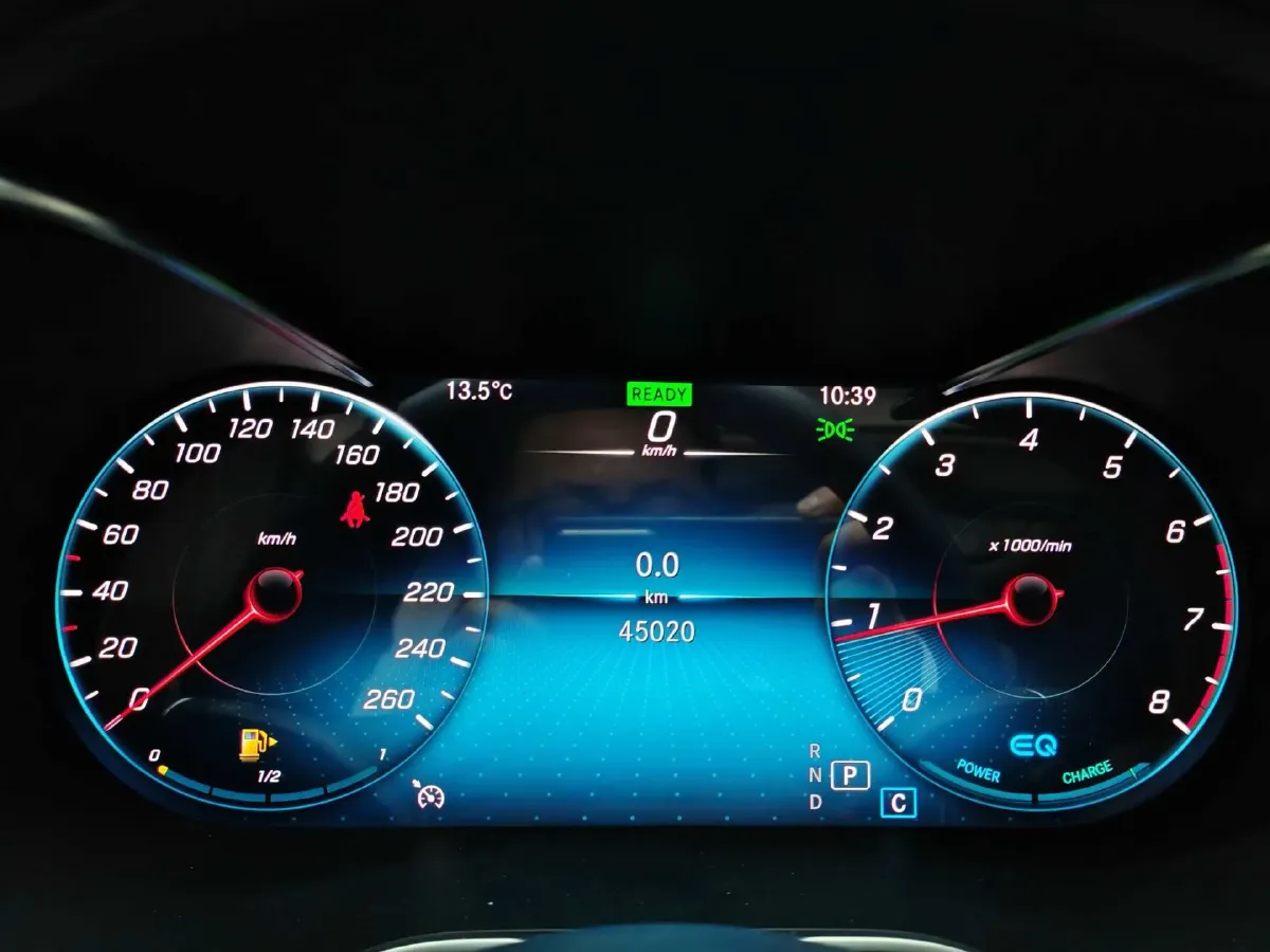 2021 Mercedes-Benz C Class 1.5T 184HP L4 9AT,autocango,china used car exporter,china ev exporter,chinese used car exporter,chinese used ev exporter