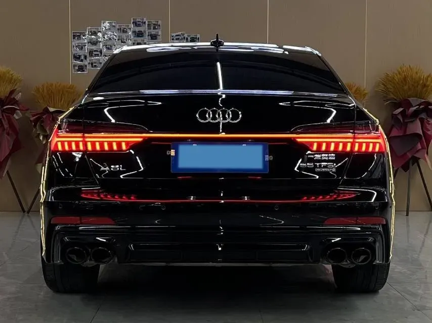 2024 Audi A6L 2.0T 245HP L4 7DCT,autocango,china used car exporter,china ev exporter,chinese used car exporter,chinese used ev exporter
