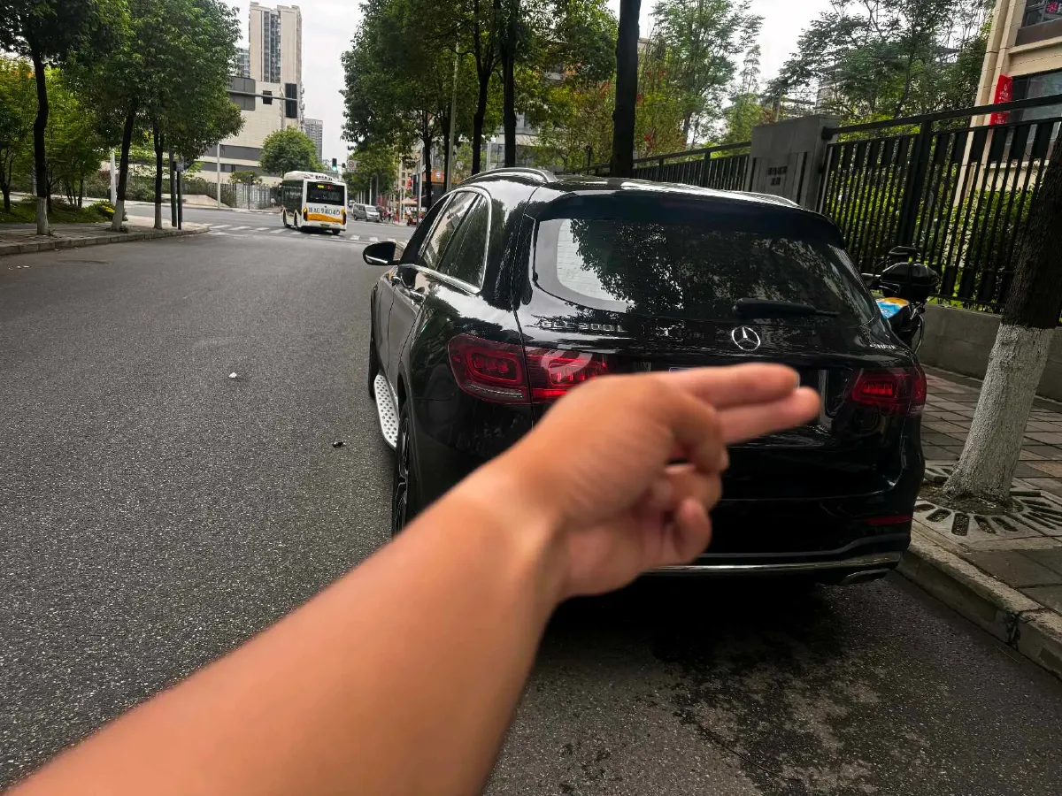 2020 Mercedes-Benz GLC Class 2.0T 258HP L4 9AT,autocango,china used car exporter,china ev exporter,chinese used car exporter,chinese used ev exporter