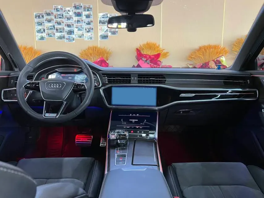 2021 Audi A6L 2.0T 224HP L4 7DCT,autocango,china used car exporter,china ev exporter,chinese used car exporter,chinese used ev exporter