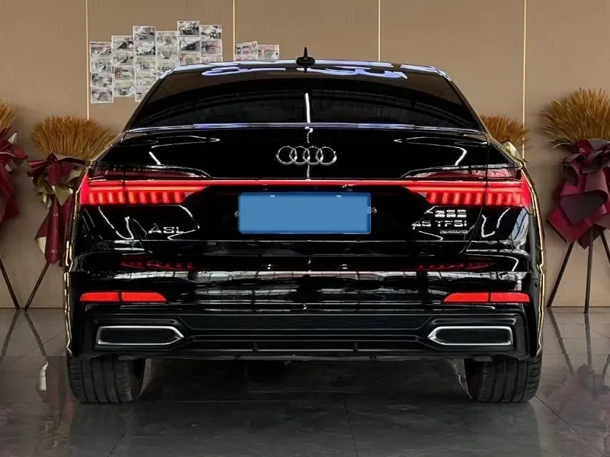 2021 Audi A6L 2.0T 224HP L4 7DCT,autocango,china used car exporter,china ev exporter,chinese used car exporter,chinese used ev exporter