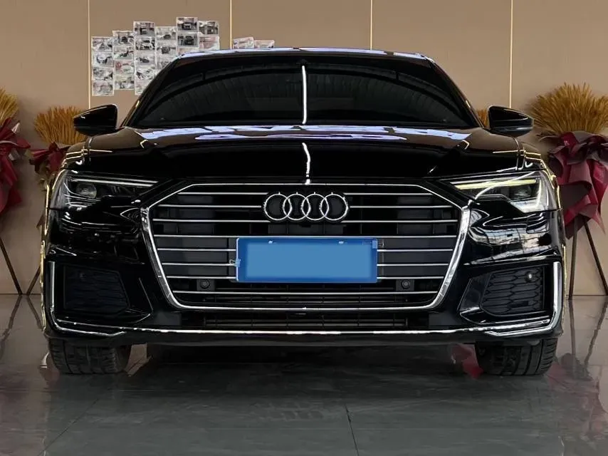 2021 Audi A6L 2.0T 224HP L4 7DCT,autocango,china used car exporter,china ev exporter,chinese used car exporter,chinese used ev exporter
