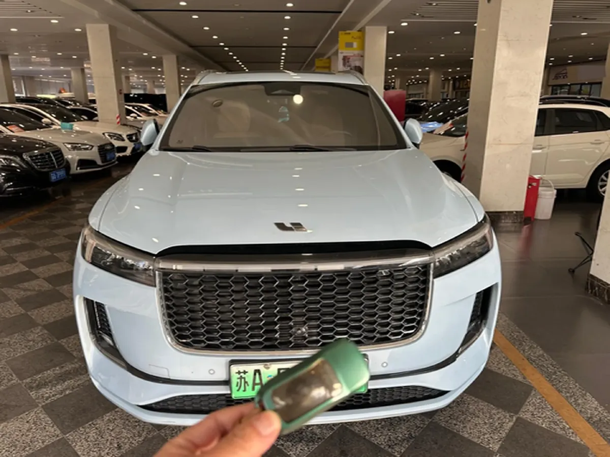 2021 Li ONE Range Extended 131HP REEV 40.5KWH,autocango,china used car exporter,china ev exporter,chinese used car exporter,chinese used ev exporter